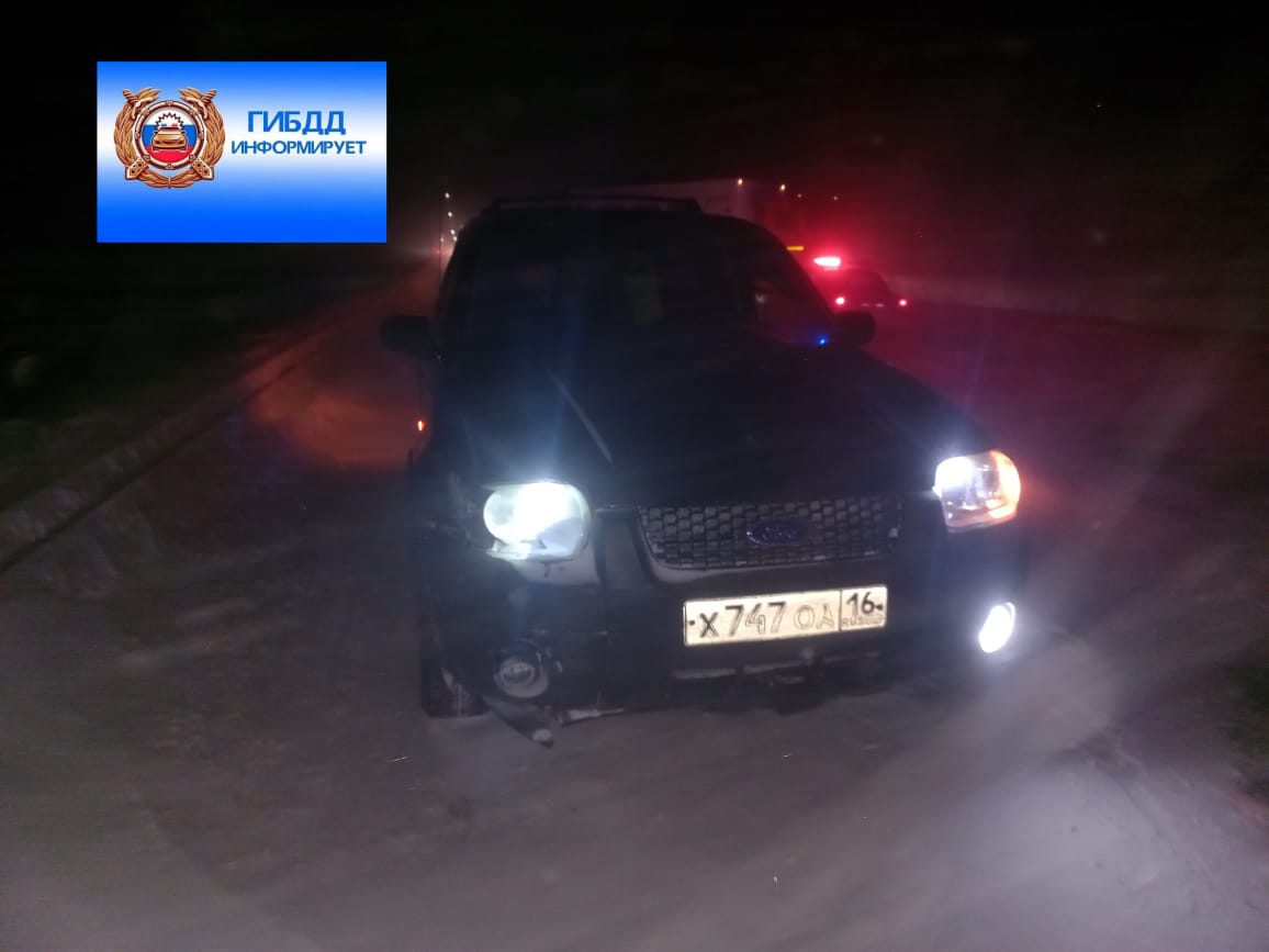 15 января между населёнными пунктами Ленино и Азеево Новошешминского района произошло ДТП с участием сразу нескольких единиц автотранспорта. 